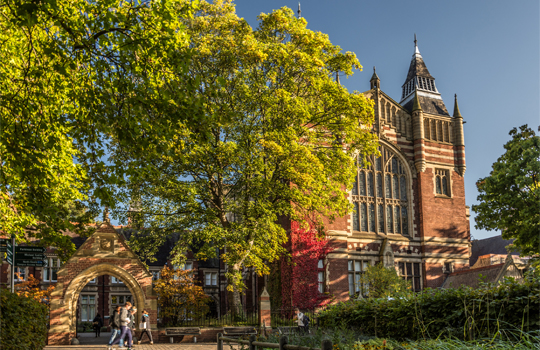 イギリス リーズ大学 明治学院大学 法学部 グローバル法学科 明治学院大学 法学部 グローバル法学科